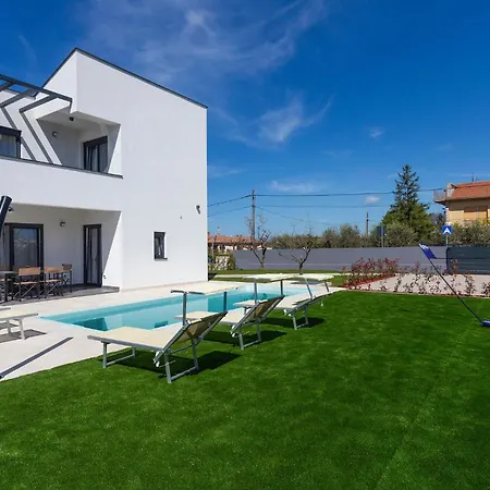 Gorgeous In Holiday home Valbandon